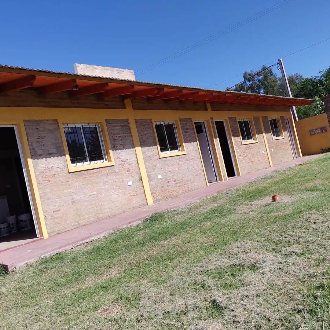 Unidad de 1 dormitorio con patio compartido