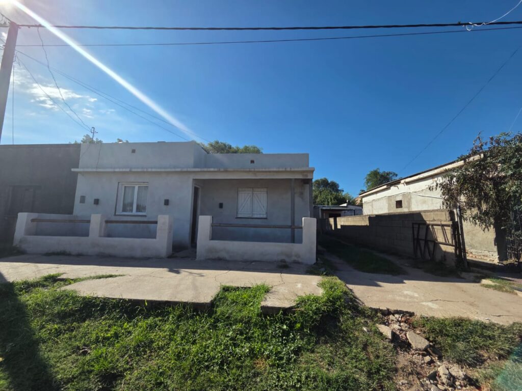 Casa Amplia con Gran Patio en Venta